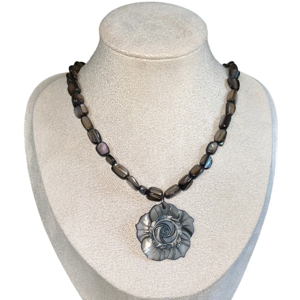 Mother of Pearl Carved Rose Flower Pendant Shell Bead Necklace Iridescent